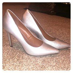 Silver heels 3-3.5”
